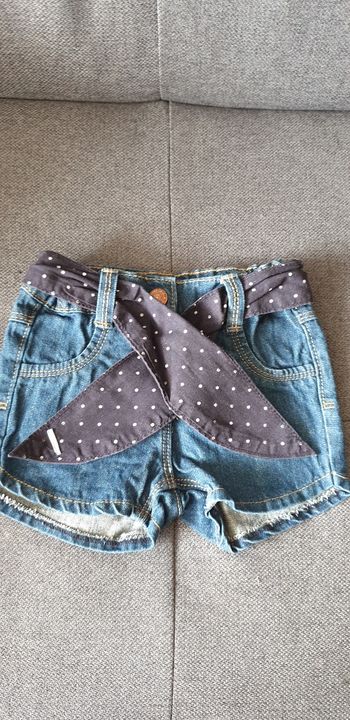 Short en jean kiabi 9 mois