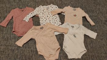 Lot bébé 1 mois