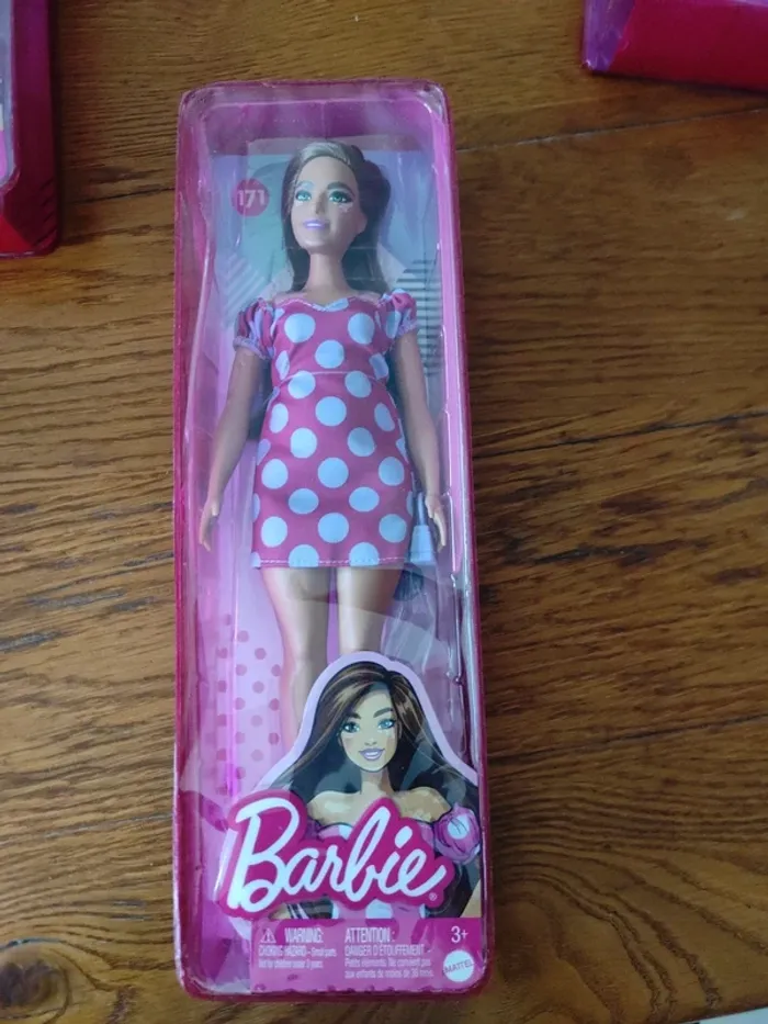 Barbie fashionistas n171 neuve