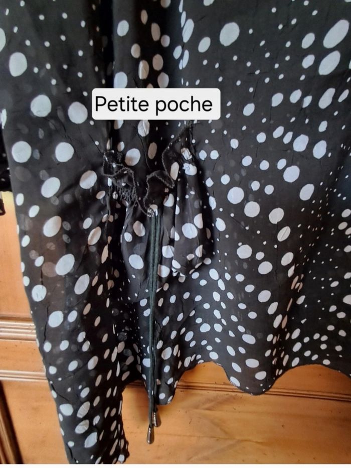 Blouse NEUVE pour femme taille 54 - photo numéro 3