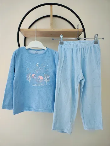 2 3 ans pyjama tex ( taille plutôt 3 ans)