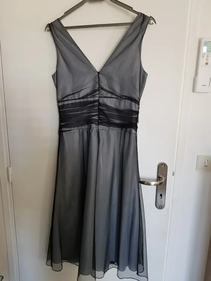 Robe de fêtes 38 effet drapé - photo numéro 12