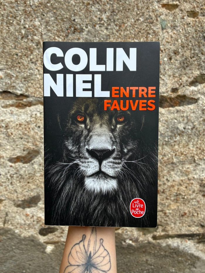 Colin Niel - Entre fauves.