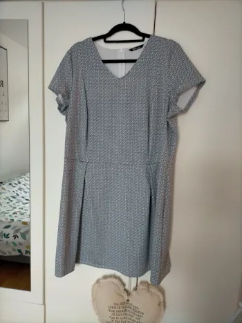 Robe manches courtes