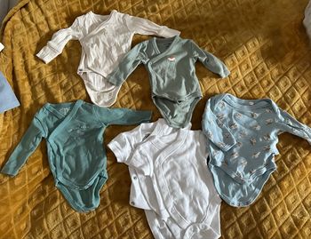 Lots bodies bébé 0mois