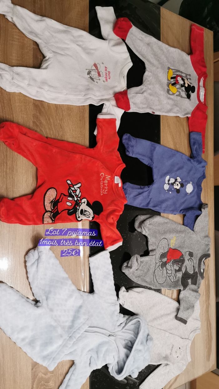 Lot 7 pyjamas 1mois
