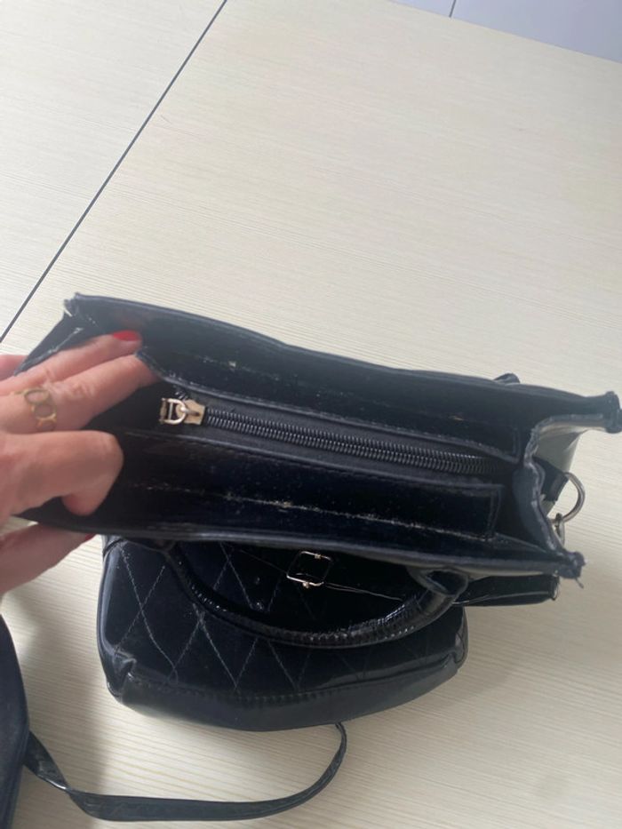 Deux sacs et une pochette - photo numéro 3