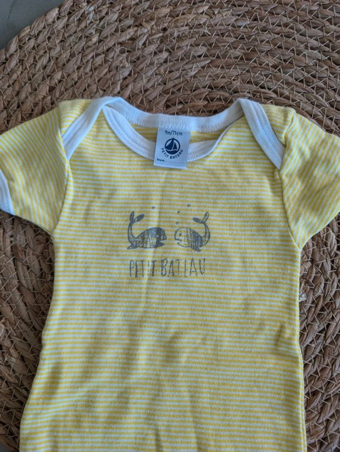 Body petit bateau comme neuf mixte 9 mois - photo numéro 3