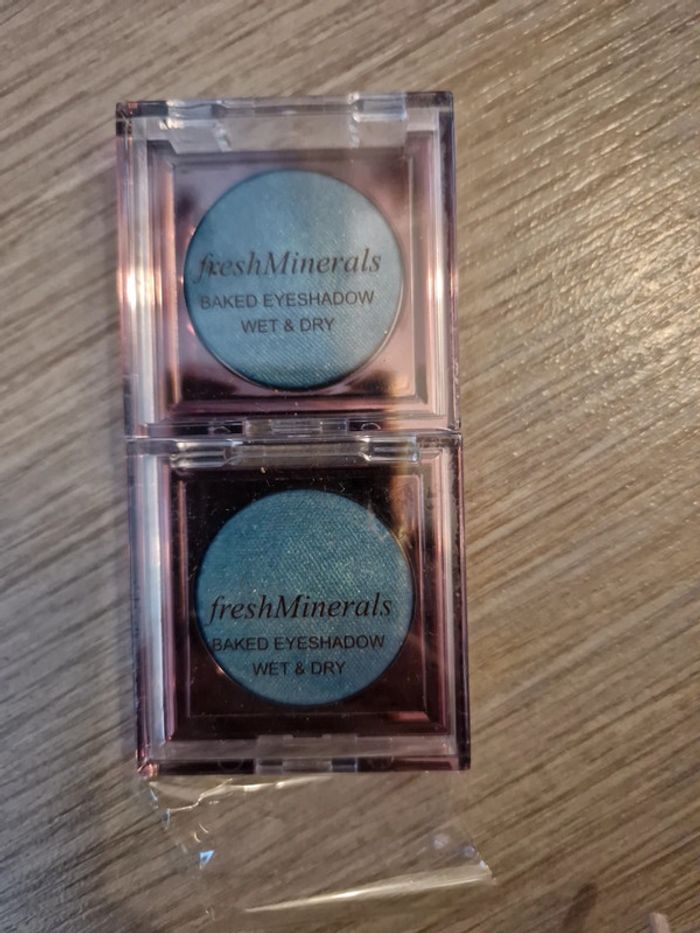 Lot de 2 fard a paupiere