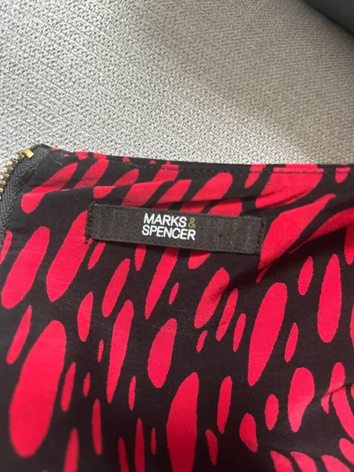 Robe rétro moderne et graphique taille 42 - photo numéro 7