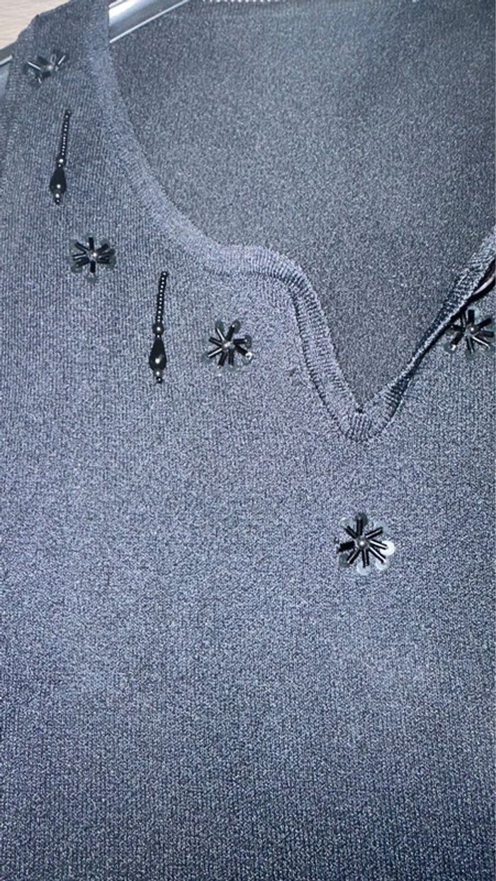 Joli haut avec breloques - photo numéro 6