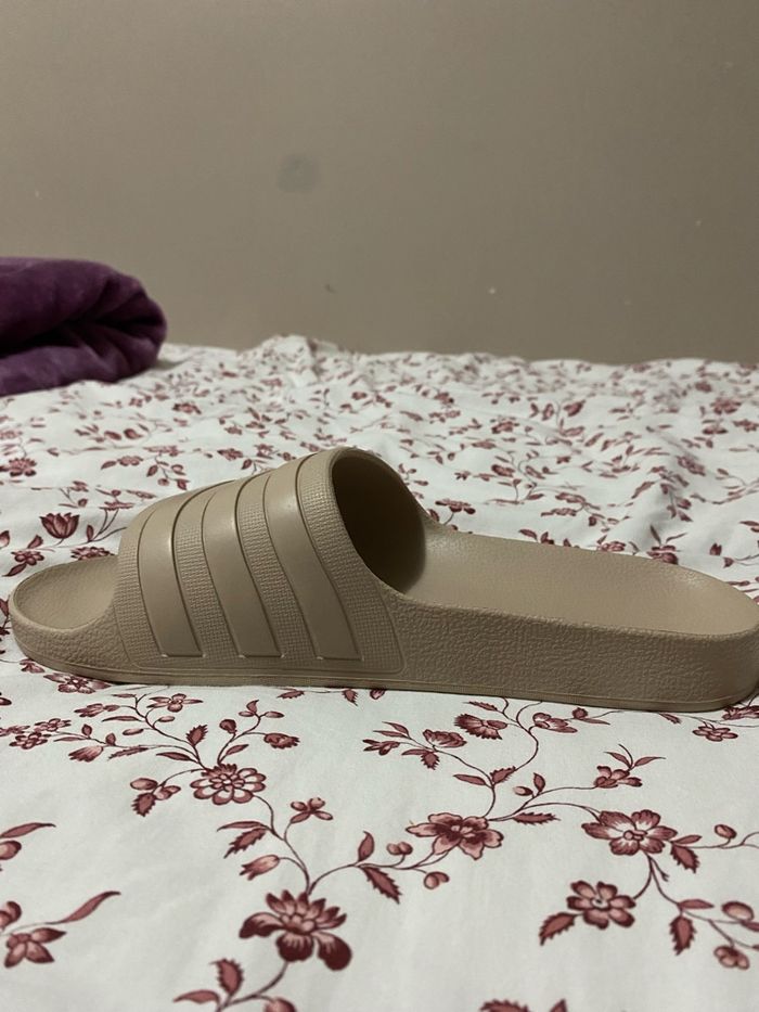 Claquettes adidas - photo numéro 3