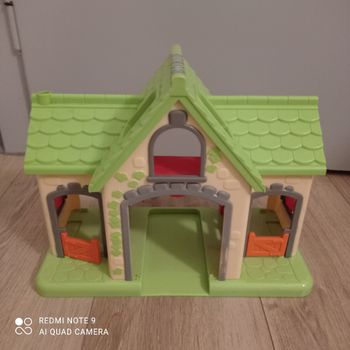 Ferme sonore en plastique