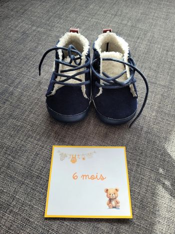Chaussures fourrées 6-9 mois