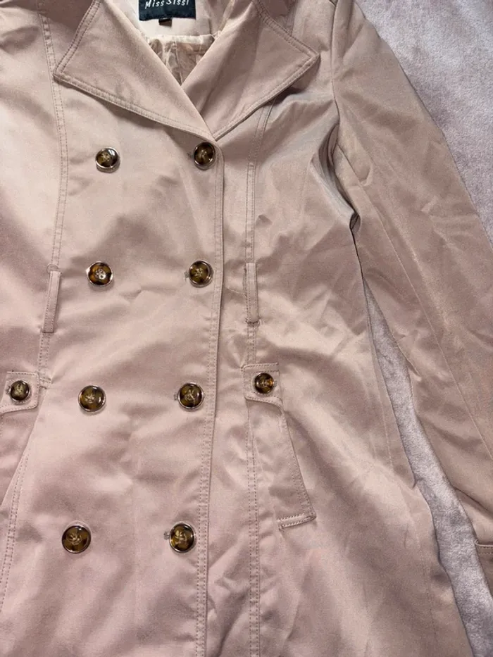 Trench femme taille 38 beige en très bon état - photo numéro 2