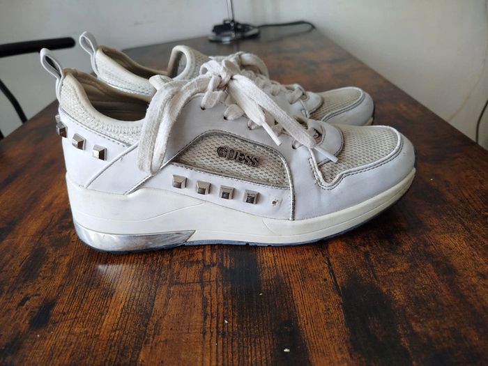 Baskets de ville T 38 Guess