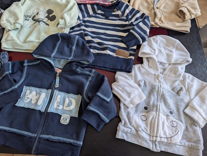 Gros lot vêtements bébé garçon - photo numéro 3