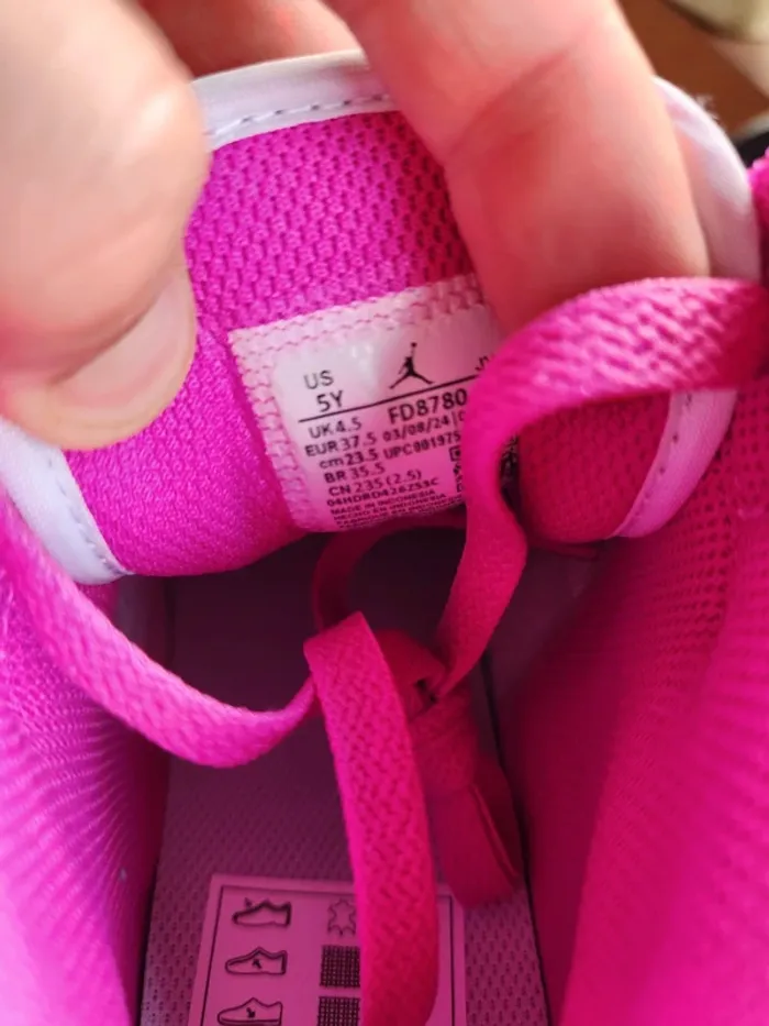Nike air jordan 1 Mid femme fille Taille 37,5 neuves - photo numéro 7