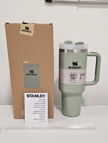 Stanley Quencher Tumbler 1,18L vert kaki – tasse isotherme avec poignée