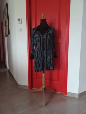 Très jolie tunique pour femme
