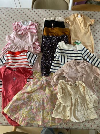 Lot 13 pieces bébé fille 3 mois TBE 