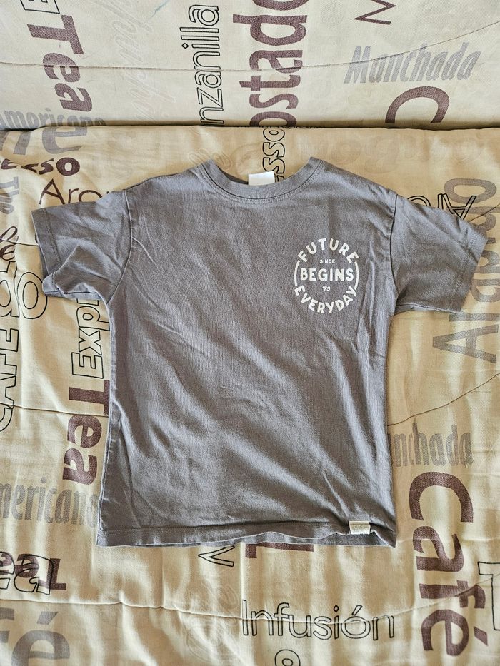T-shirt manche courte garçon taille 3/4 ans marque Zara très bon état
