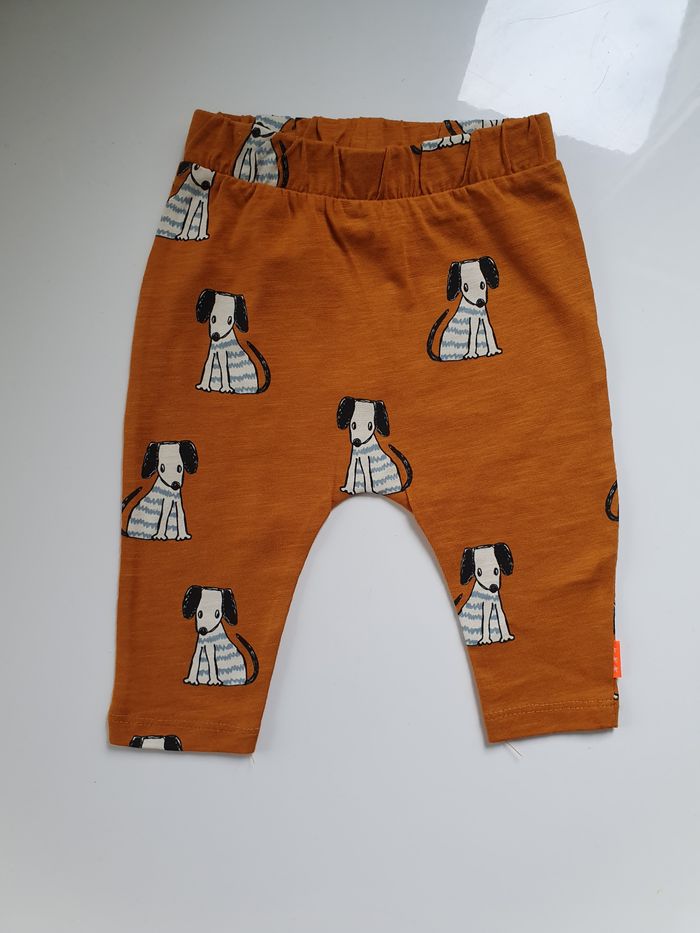 Pantalon motif chien Neuf 3 mois