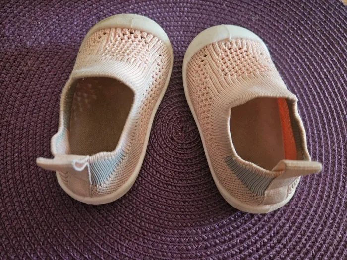 Chaussures souples taille 19 - photo numéro 2