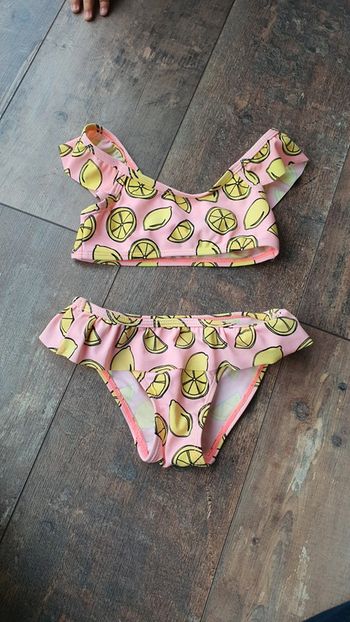 Maillot de bain 12 mois en très bon état