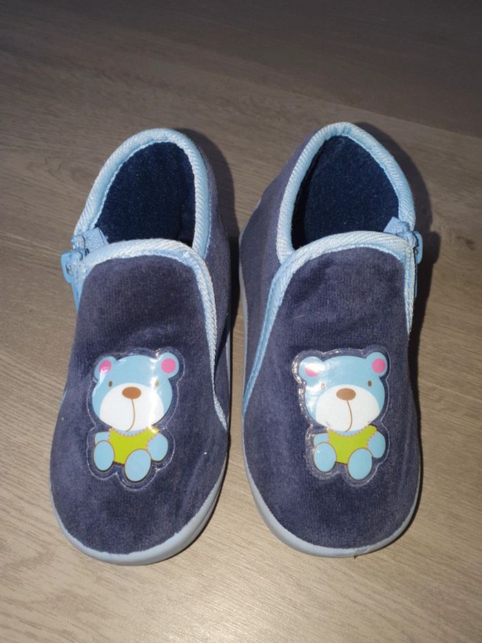 Pantoufles chaussons pointure 26