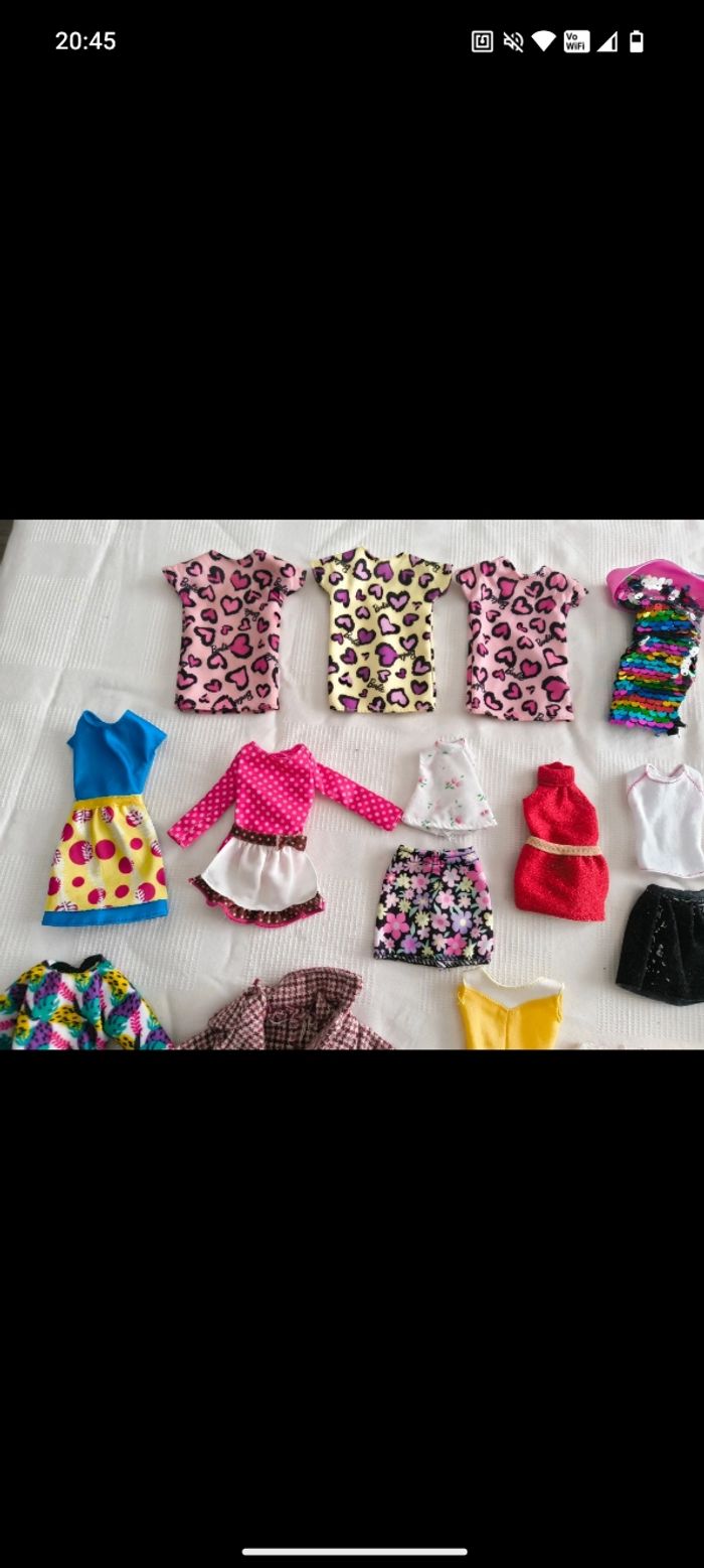 Lot vêtements poupée barbie - photo numéro 2