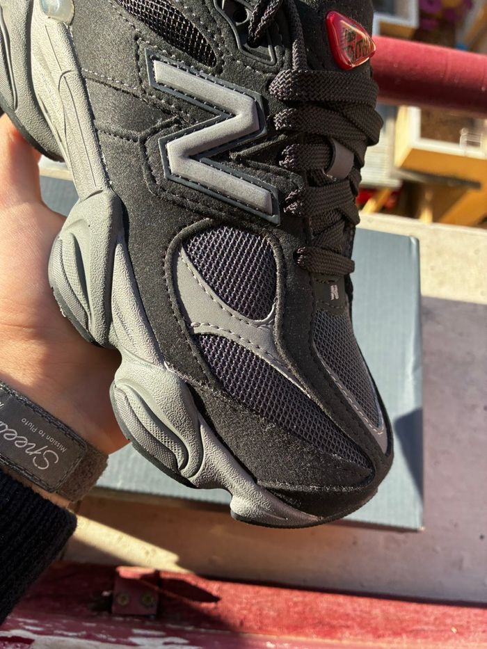 New Balance 9060 Black / Black - photo numéro 6