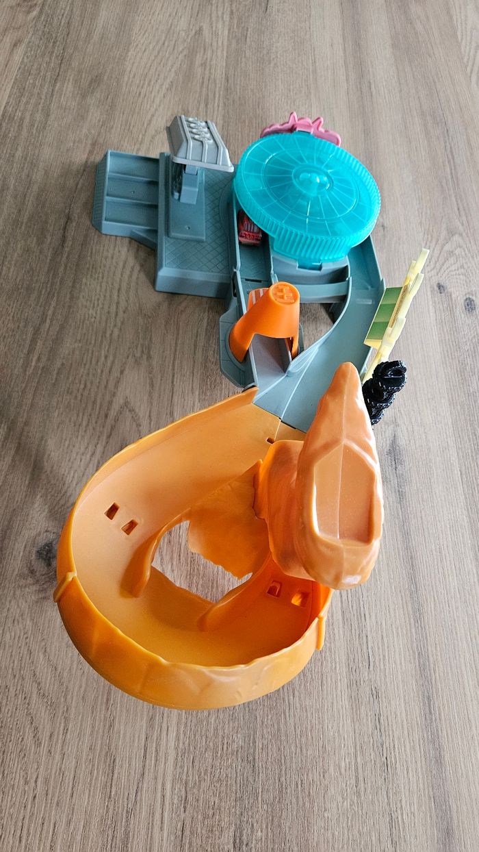 Circuit radiator springs et mini flash Mc Queen - photo numéro 4