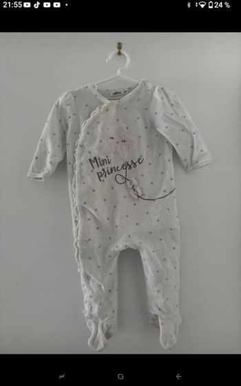 Pyjamas 9 mois