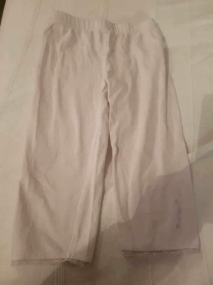 Legging court avec broderies