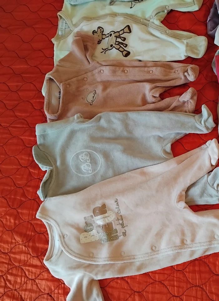Pyjamas 0/1mois - photo numéro 2