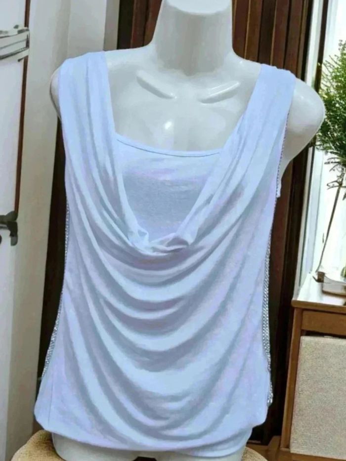 Débardeur blanc avec strass sur les côtés 🌹38/40🌹