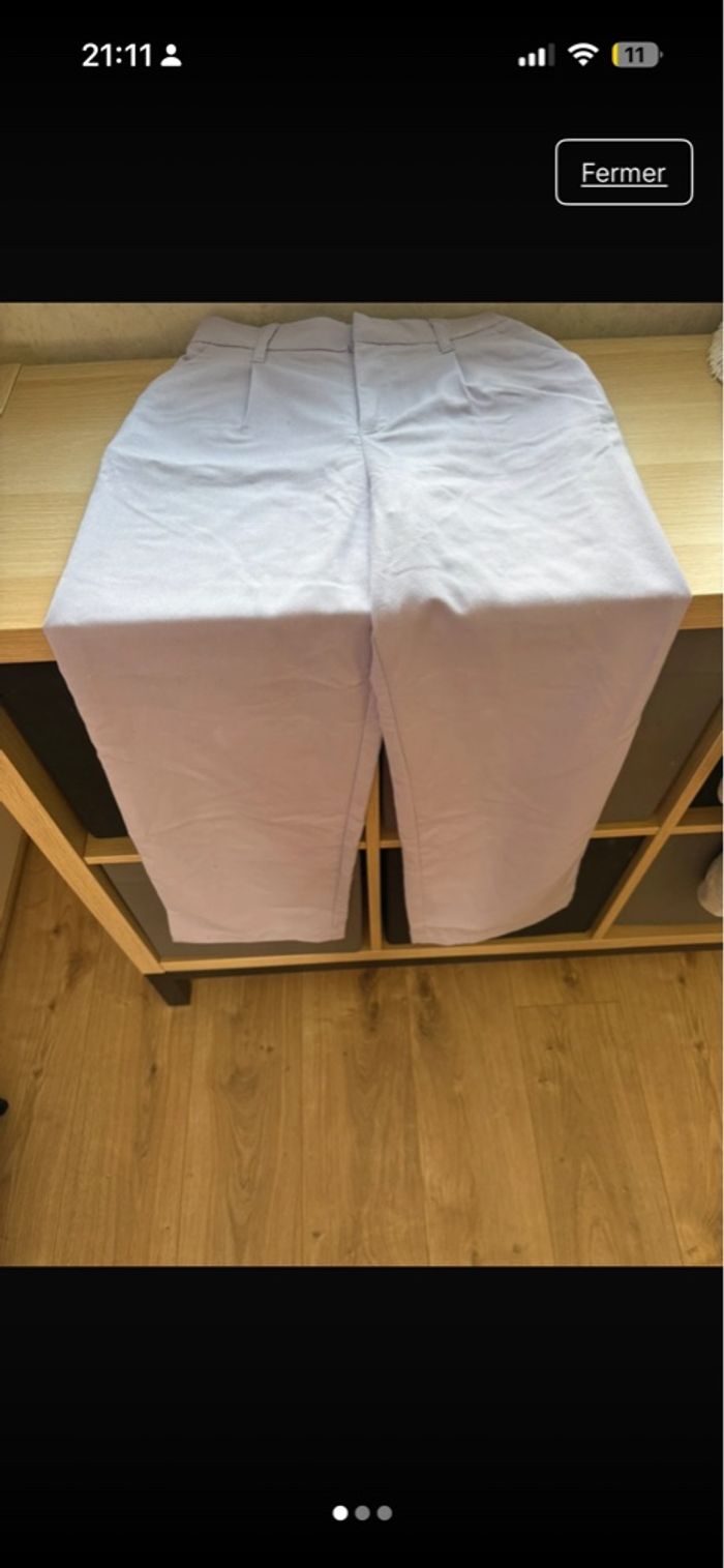 Pantalon tailleur couleur lilas
