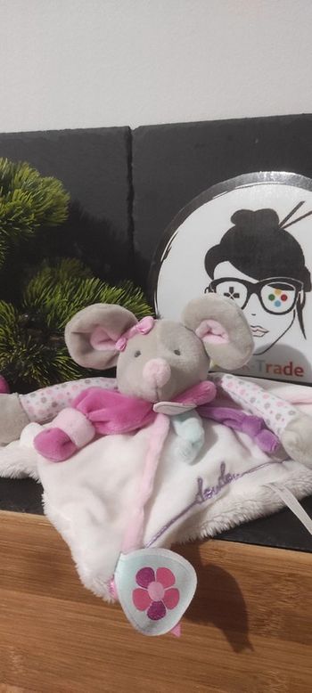 Doudou plat douris Pearly écru gris rose violet fleur DC2978 blanc Noeud Pois