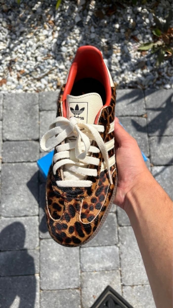 Adidas Samba OG léopard Rouge  Taille 39 - photo numéro 3