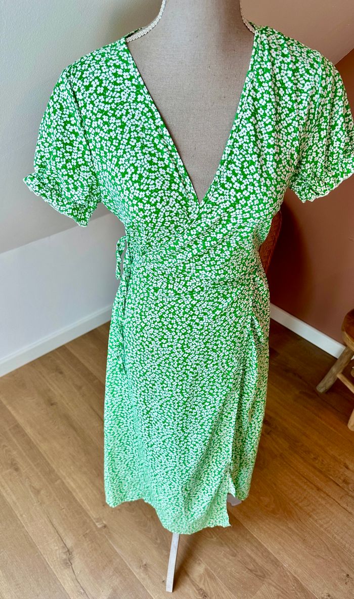 💜 Robe longue verte cache cœur fleuri Shein taille S 💜 - photo numéro 3