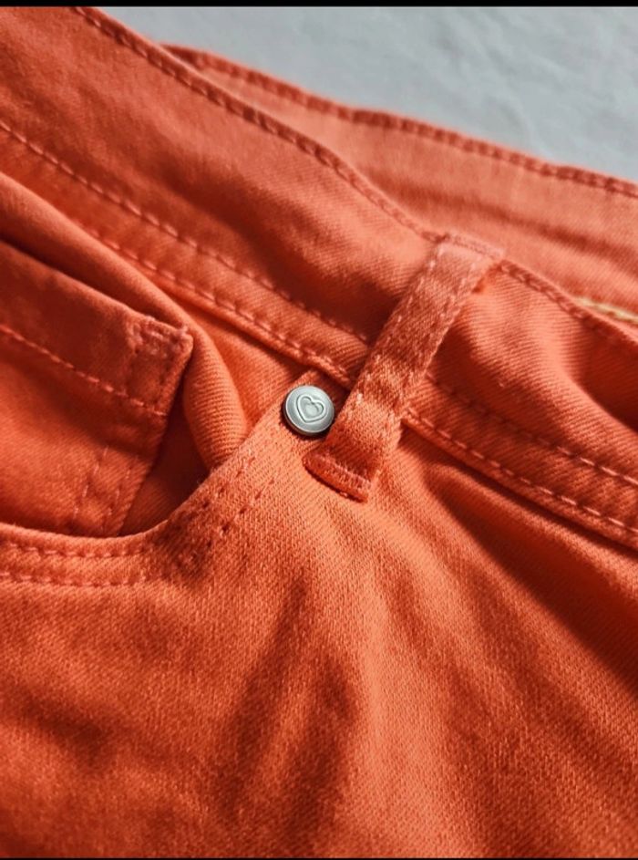 Short en jean orange corail - Taille 42/44 - photo numéro 6