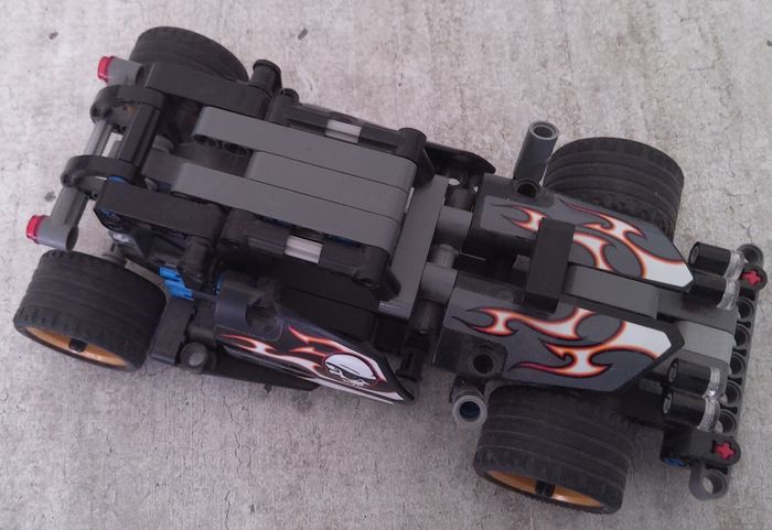 Lego technic   42046  ( voiture) - photo numéro 3