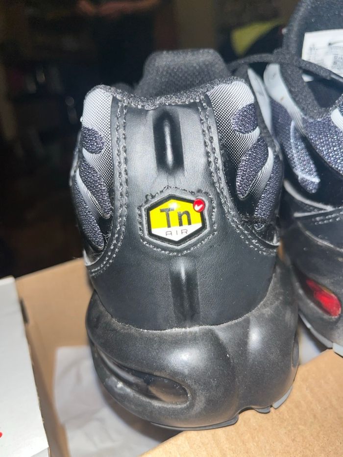 Nike TN noire et blanche style « araignée » - photo numéro 7