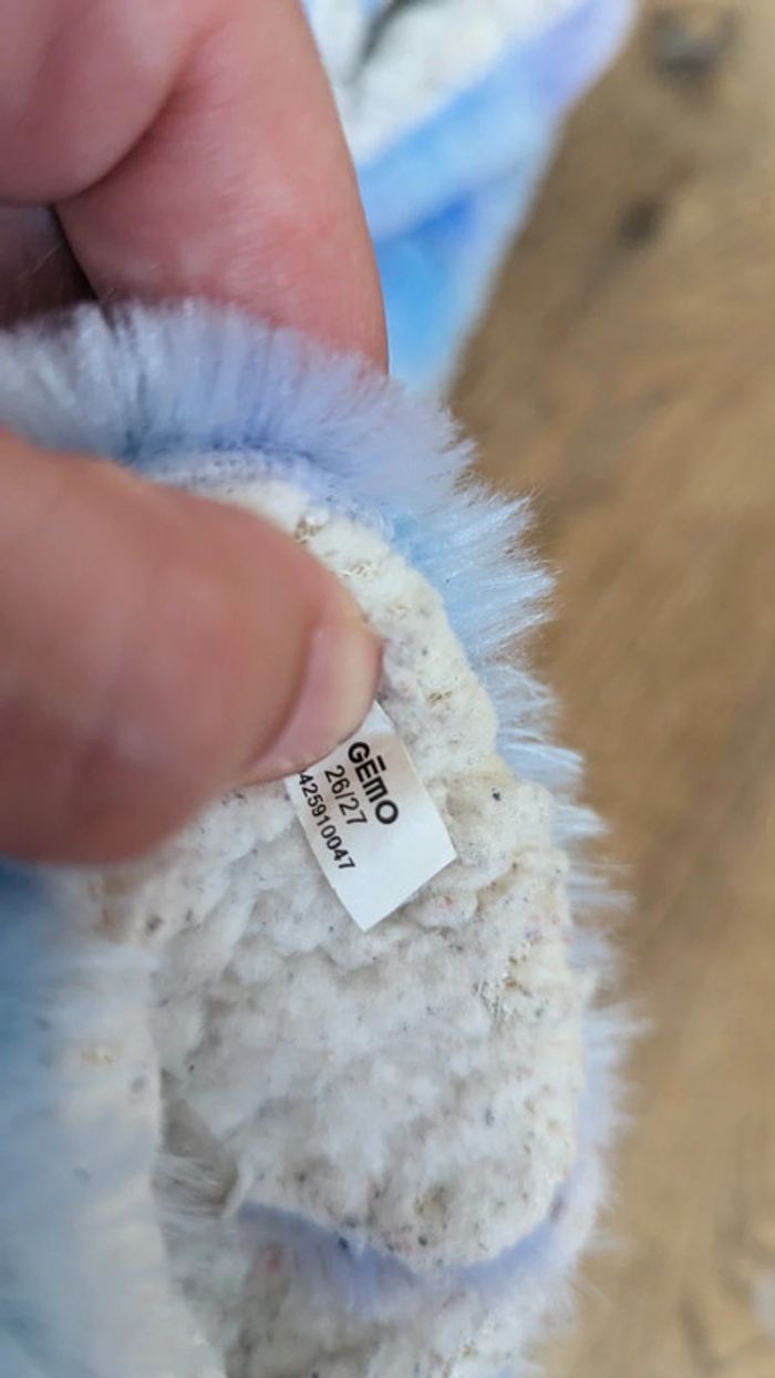 Chaussons licornes fourré 26/27 - photo numéro 3