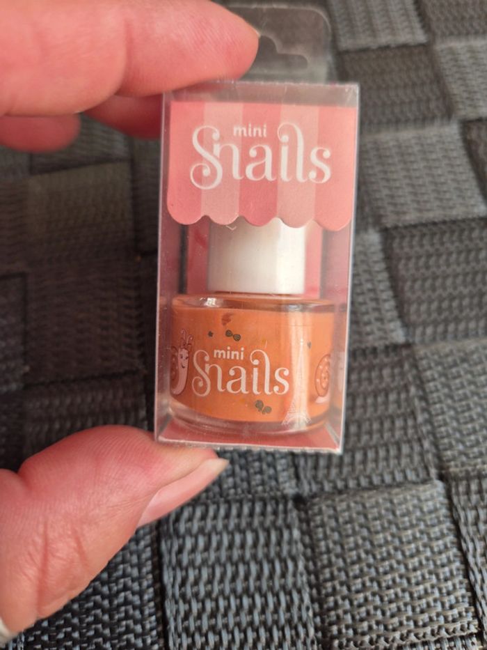 lot de 2 vernis à ongles neuf - photo numéro 4