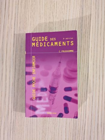Livre guide des médicaments pour IDE pharmacie