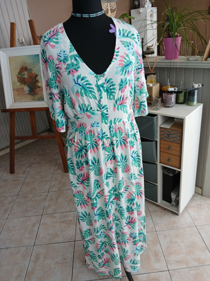 Jolie robe longue T44.