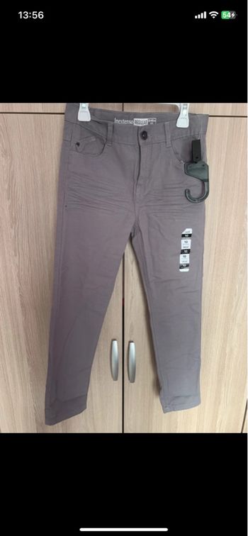 Jean garçon neuf  10ans