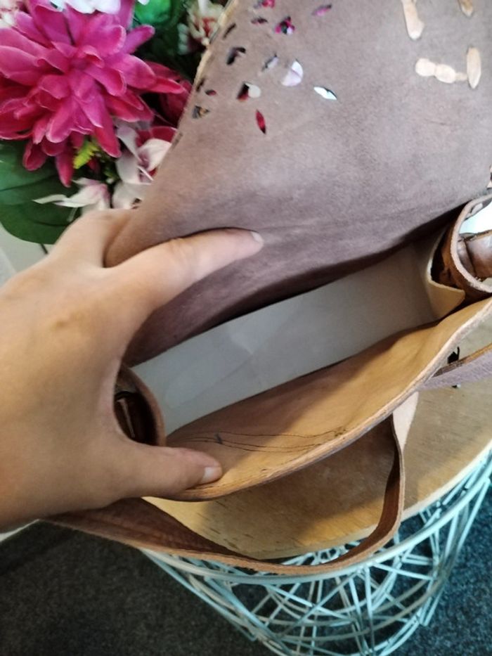Sac à bandoulière marocain neuf en cuir de vachette - photo numéro 4
